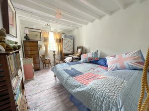 Teddy Bear Cottage- click for photo gallery